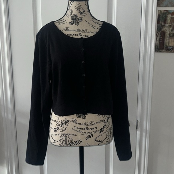 Sunday Best Besthug Apple Longsleeve Black Cropped Cardigan - Picture 2 of 7